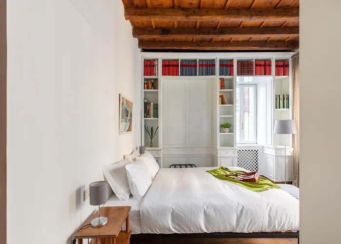 Apartment Iflat Classic And Contemporary