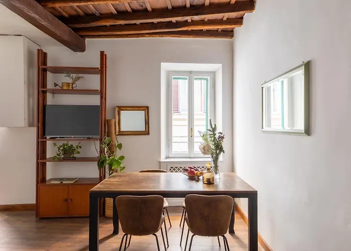 Iflat Classic And Contemporary Apartment